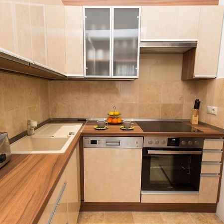 Elegant Apartment With Buda Castle View Budapesta Exterior foto