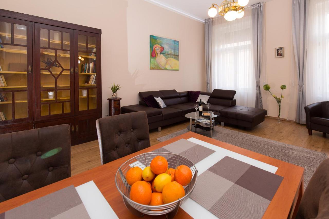 Elegant Apartment With Buda Castle View Budapesta Exterior foto