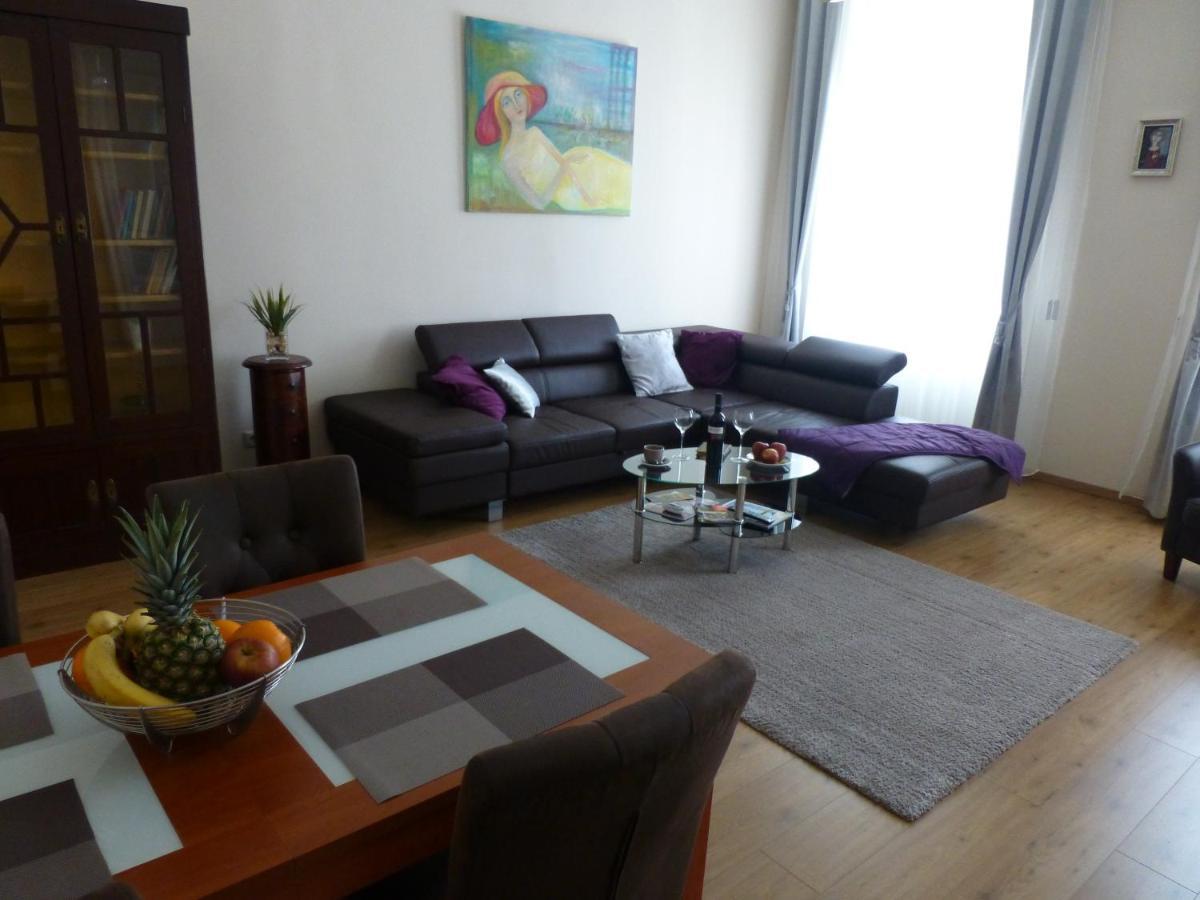 Elegant Apartment With Buda Castle View Budapesta Exterior foto